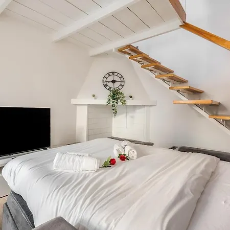 Apartment Sant Ambrogio-centre Of The Town-castle 1min-duomo4 Min Milan